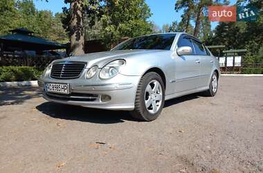 Седан Mercedes-Benz E-Class 2004 в 