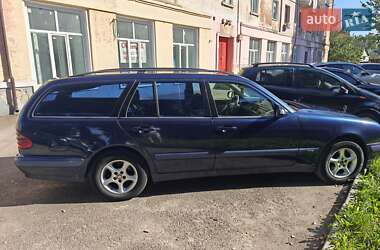 Універсал Mercedes-Benz E-Class 2000 в 