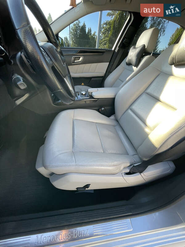 Седан Mercedes-Benz E-Class 2012 в Кременчуге