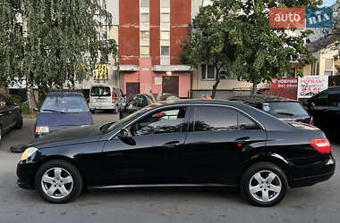 Седан Mercedes-Benz E-Class 2010 в Києві