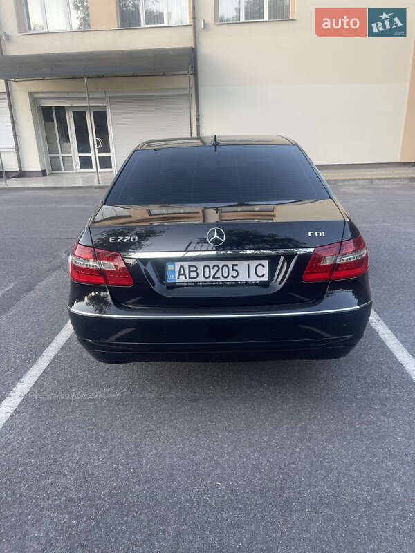 Седан Mercedes-Benz E-Class 2009 в Вінниці