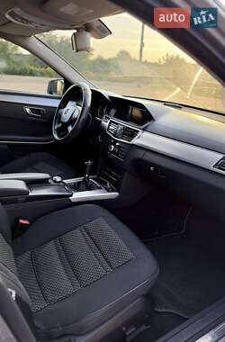 Седан Mercedes-Benz E-Class 2010 в 