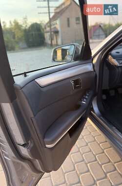 Седан Mercedes-Benz E-Class 2010 в 