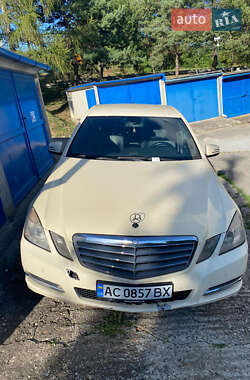 Седан Mercedes-Benz E-Class 2011 в Львові
