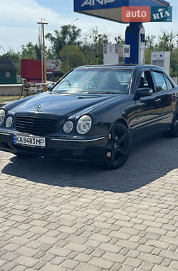 Седан Mercedes-Benz E-Class 2001 в 