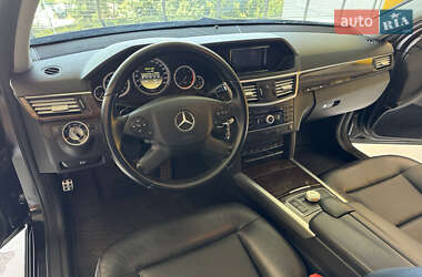 Седан Mercedes-Benz E-Class 2012 в 