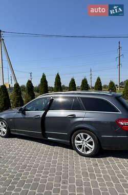 Универсал Mercedes-Benz E-Class 2012 в 