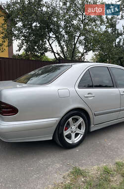 Седан Mercedes-Benz E-Class 2000 в 