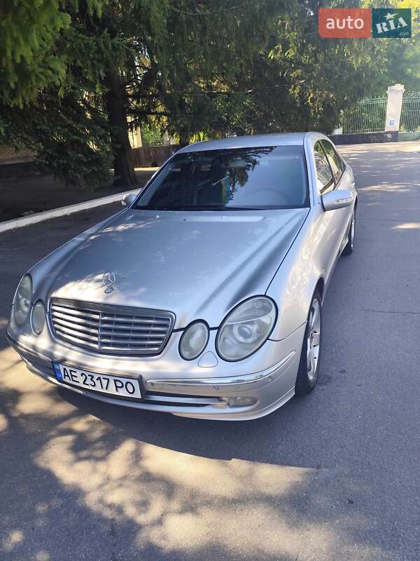 Седан Mercedes-Benz E-Class 2003 в Жовтих Водах