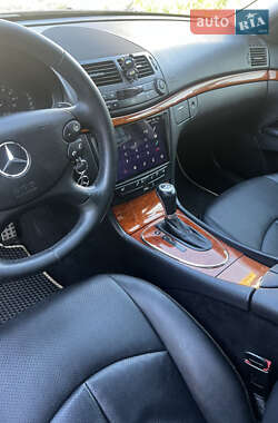 Седан Mercedes-Benz E-Class 2006 в 