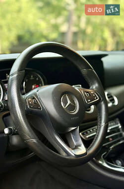 Седан Mercedes-Benz E-Class 2016 в 