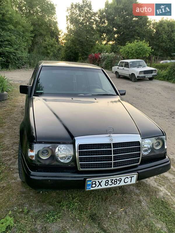 Mercedes-Benz E-Class 1988