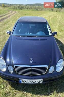 Седан Mercedes-Benz E-Class 2003 в 