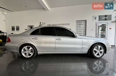 Седан Mercedes-Benz E-Class 2002 в 