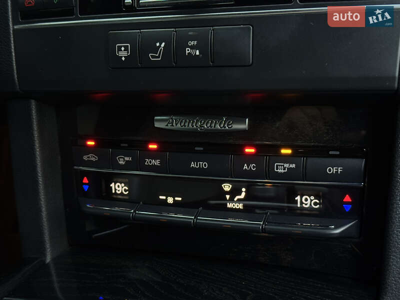 Седан Mercedes-Benz E-Class 2010 в Самборе