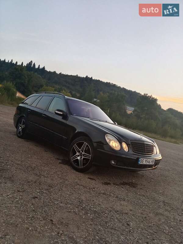 Mercedes-Benz E-Class 2004 Mercedes-Benz E-Class 2004