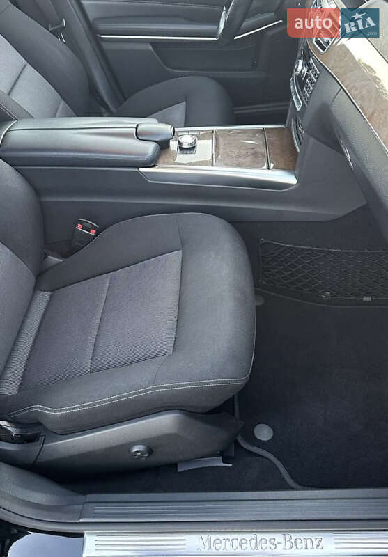 Седан Mercedes-Benz E-Class 2013 в Киеве