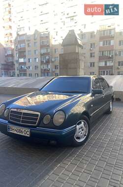 Седан Mercedes-Benz E-Class 1999 в Одесі