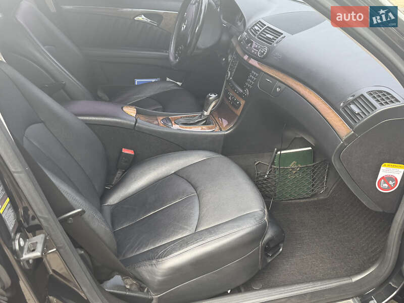 Седан Mercedes-Benz E-Class 2008 в Дрогобичі