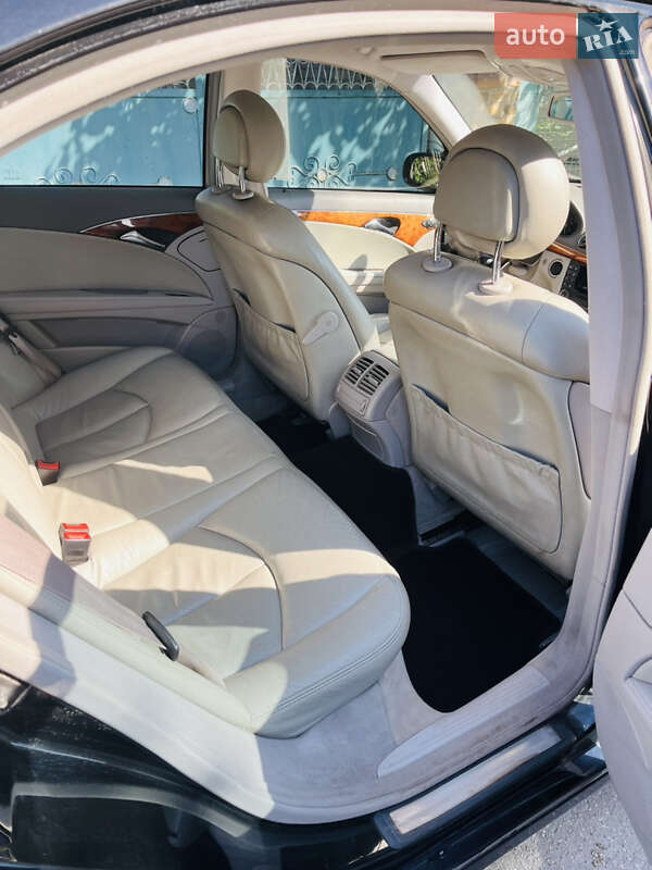 Седан Mercedes-Benz E-Class 2004 в Кривом Роге