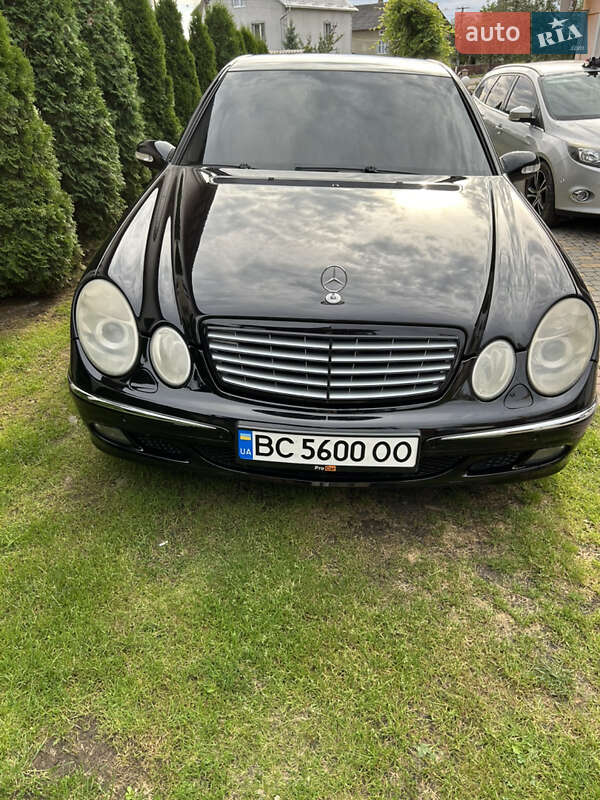 Седан Mercedes-Benz E-Class 2006 в Львове