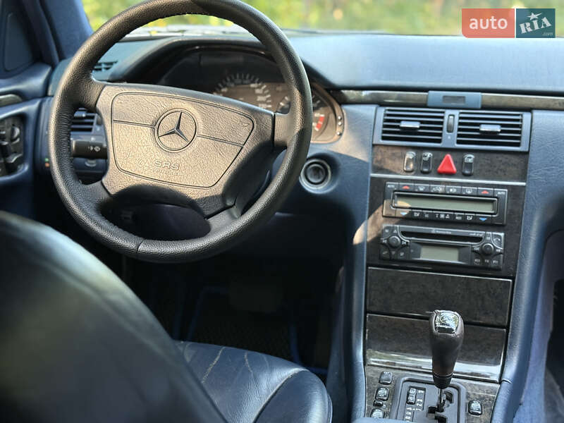 Седан Mercedes-Benz E-Class 1998 в Черкассах фото 58 Седан Mercedes-Benz E-Class 1998 в Черкассах