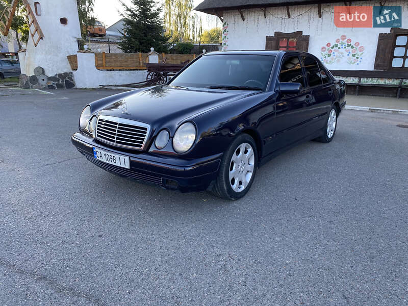 Mercedes-Benz E-Class 1998