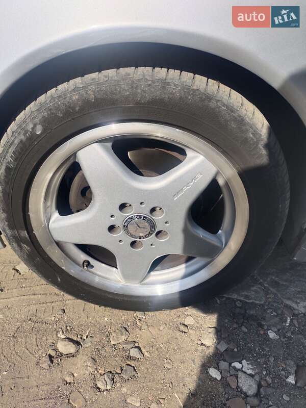 Седан Mercedes-Benz E-Class 2001 в Первомайську