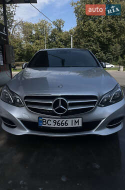 Седан Mercedes-Benz E-Class 2015 в Львові
