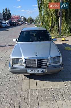 Седан Mercedes-Benz E-Class 1995 в Харькове