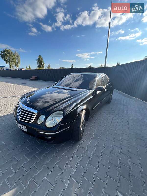 Седан Mercedes-Benz E-Class 2004 в Белой Церкви