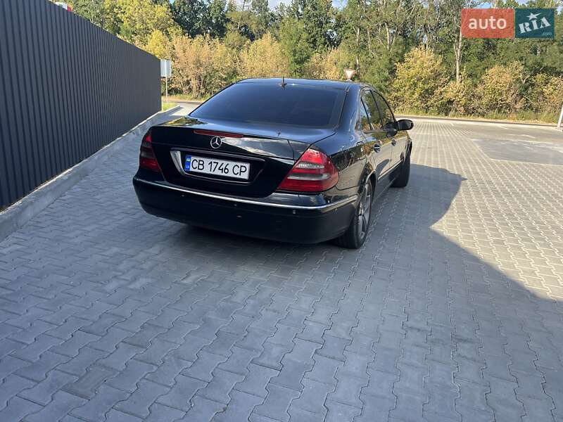 Седан Mercedes-Benz E-Class 2004 в Белой Церкви
