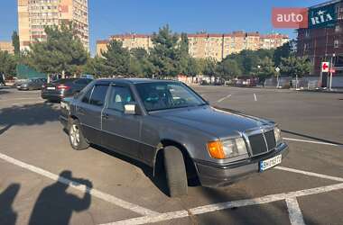 Седан Mercedes-Benz E-Class 1992 в Одесі