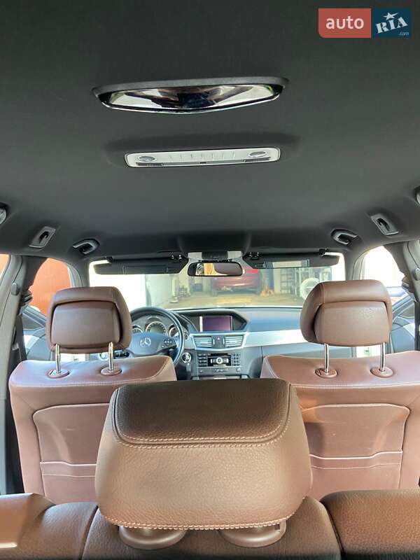 Mercedes-Benz E-Class 2010