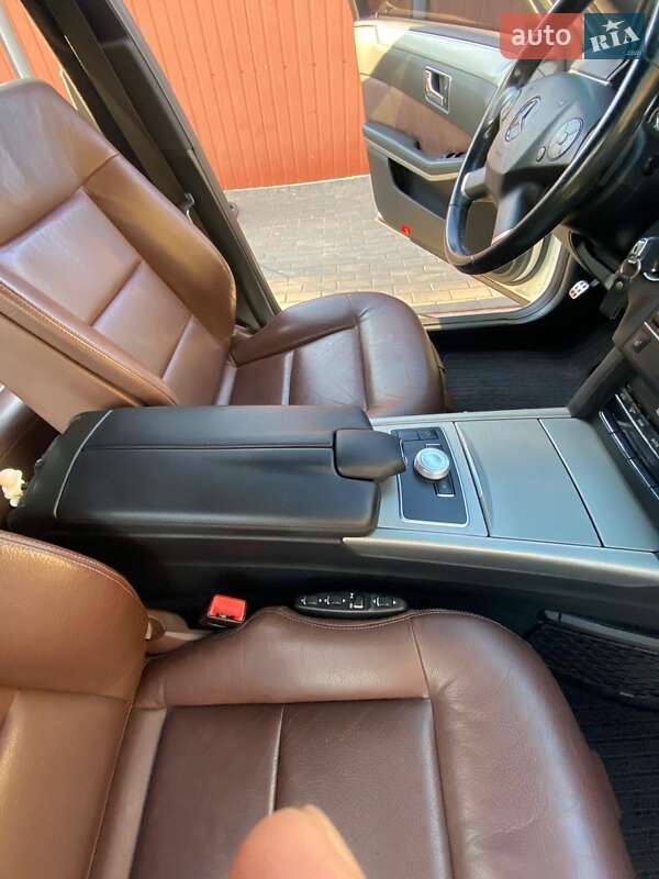 Універсал Mercedes-Benz E-Class 2010 в Южному