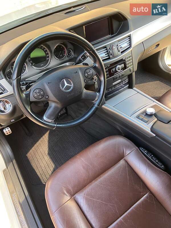 Універсал Mercedes-Benz E-Class 2010 в Южному