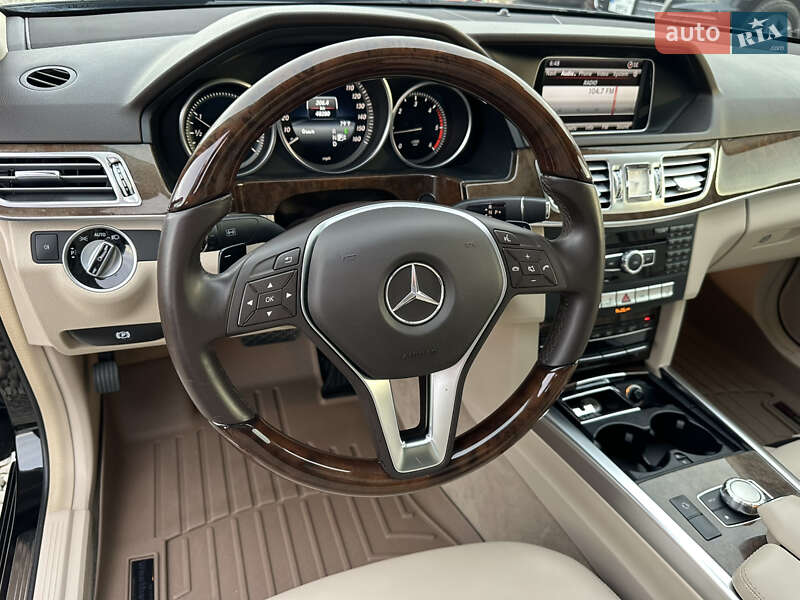 Седан Mercedes-Benz E-Class 2013 в Ивано-Франковске