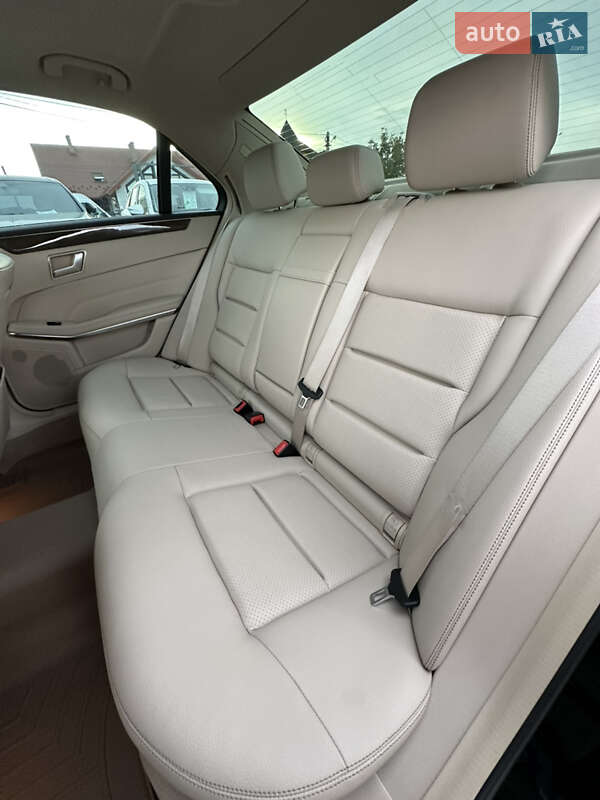 Седан Mercedes-Benz E-Class 2013 в Ивано-Франковске
