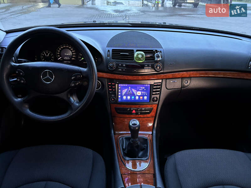 Седан Mercedes-Benz E-Class 2008 в Ивано-Франковске