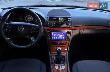 Седан Mercedes-Benz E-Class 2008 в 