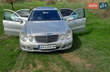 Седан Mercedes-Benz E-Class 2009 в 