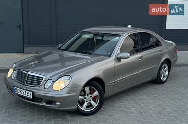 Седан Mercedes-Benz E-Class 2004 в Калуше
