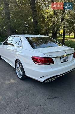 Седан Mercedes-Benz E-Class 2015 в 