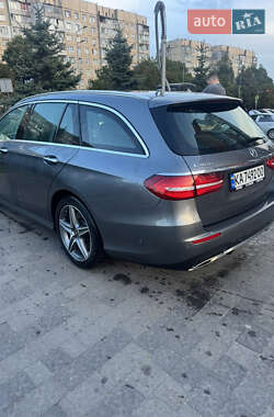 Универсал Mercedes-Benz E-Class 2017 в 