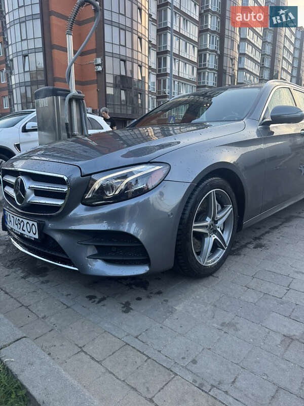 Універсал Mercedes-Benz E-Class 2017 в Львові