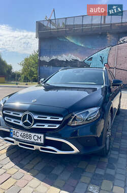 Универсал Mercedes-Benz E-Class 2017 в 