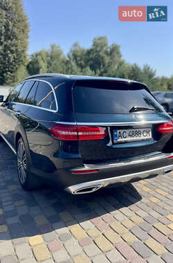 Универсал Mercedes-Benz E-Class 2017 в 