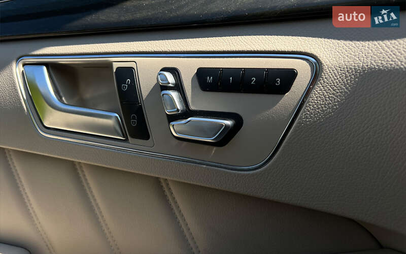 Седан Mercedes-Benz E-Class 2014 в Львове