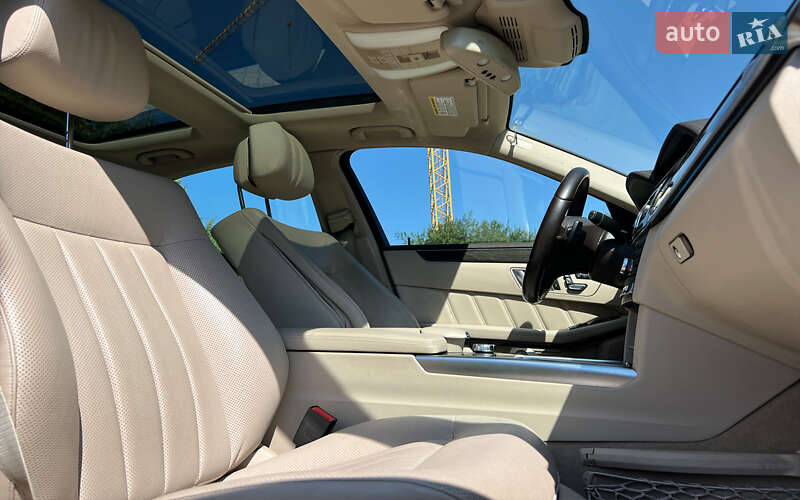 Седан Mercedes-Benz E-Class 2014 в Львове