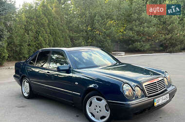 Седан Mercedes-Benz E-Class 1995 в Запоріжжі